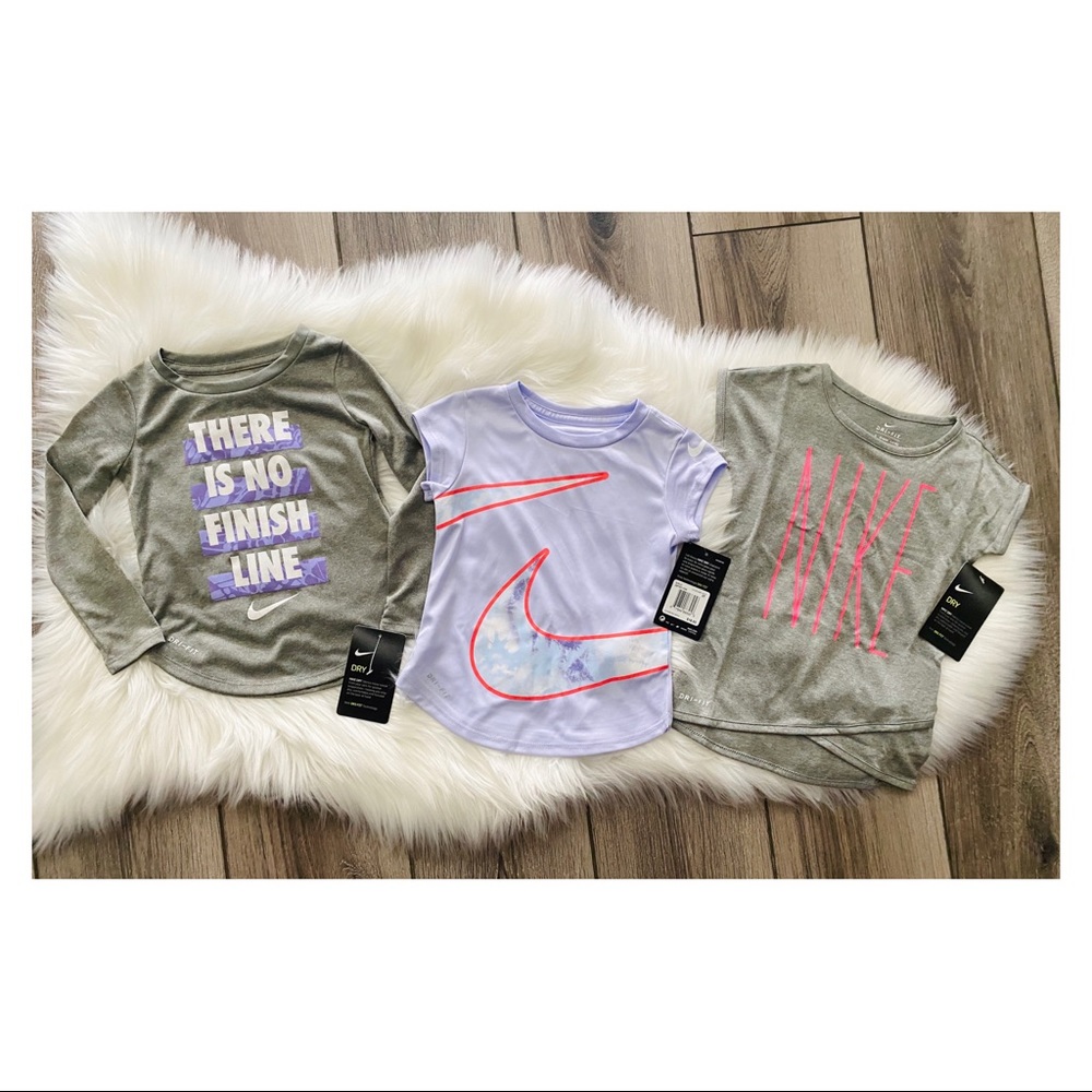 New toddler Nike shirt bundle